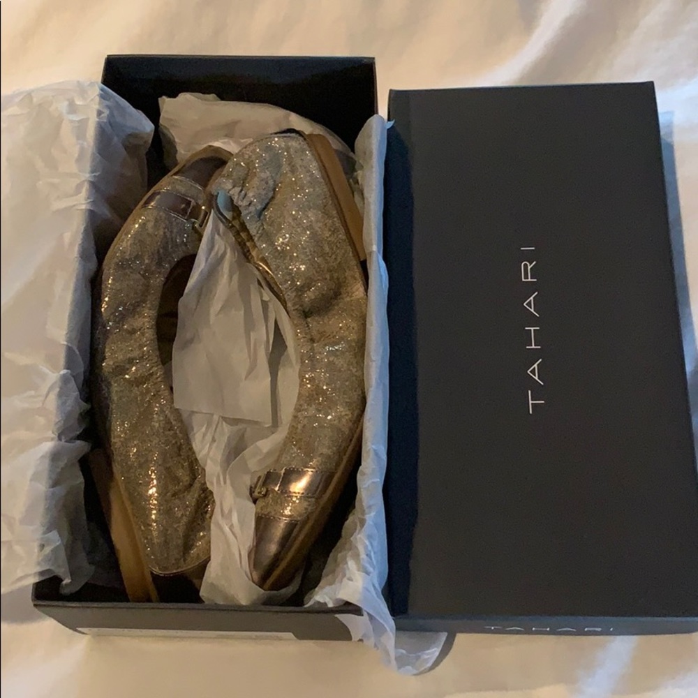 Tahari Veronica Flats - Gold/Fool’s Gold - New
